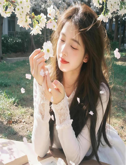 独家剖析：《花木兰传奇》的社会意义与现实影响——传统与现代的对话